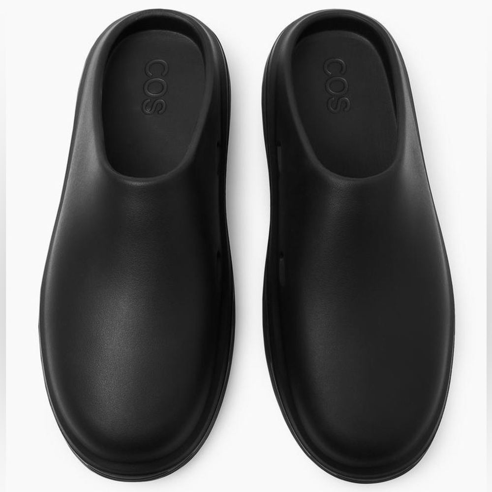 COS Men’s Lightweight Slide Mule Sandals